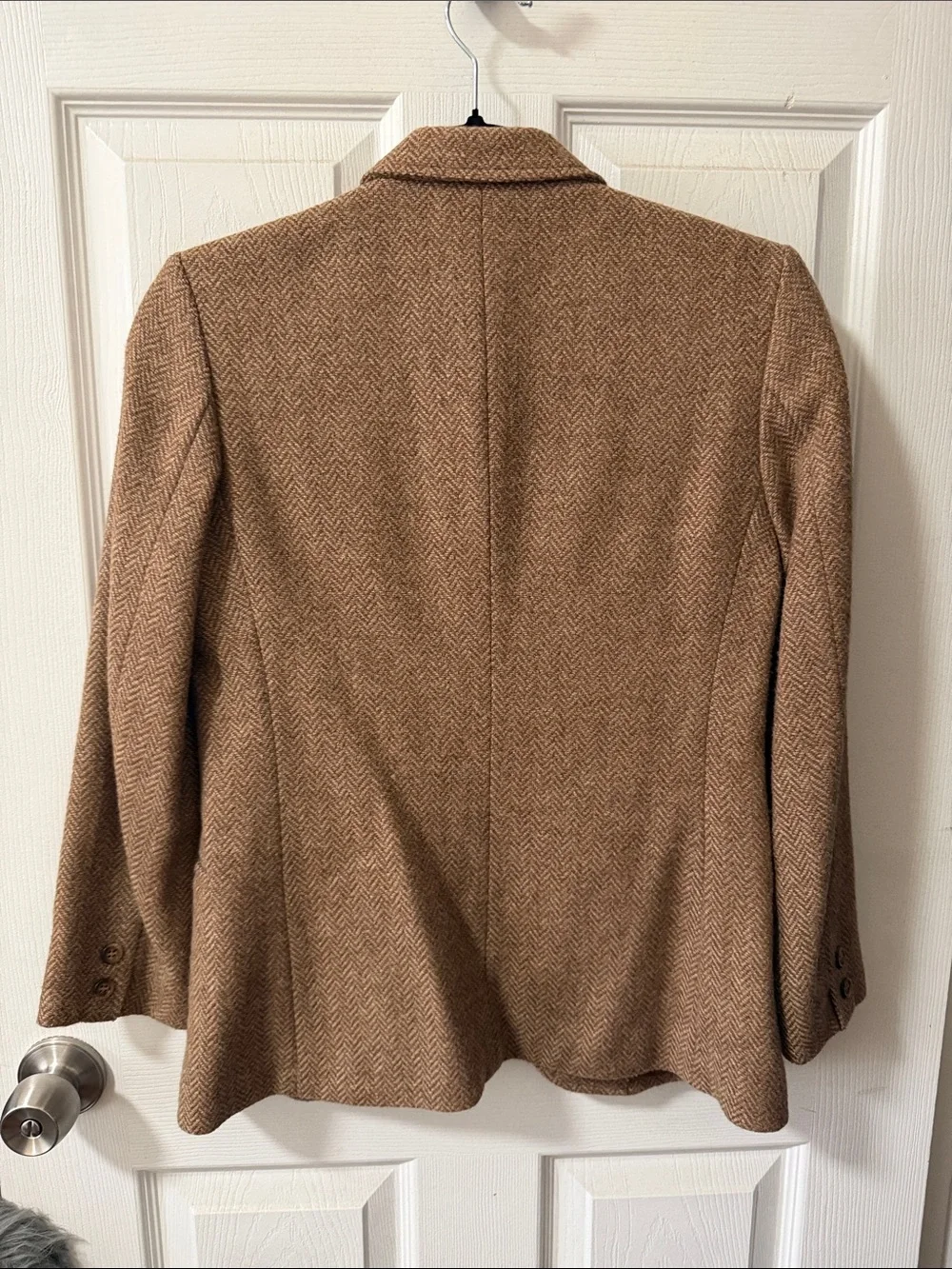 Vintage (late 80s) wear tag 25”